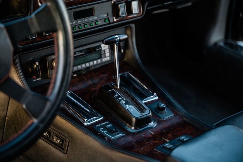 1988 Jaguar XJ-SC V12 295HP